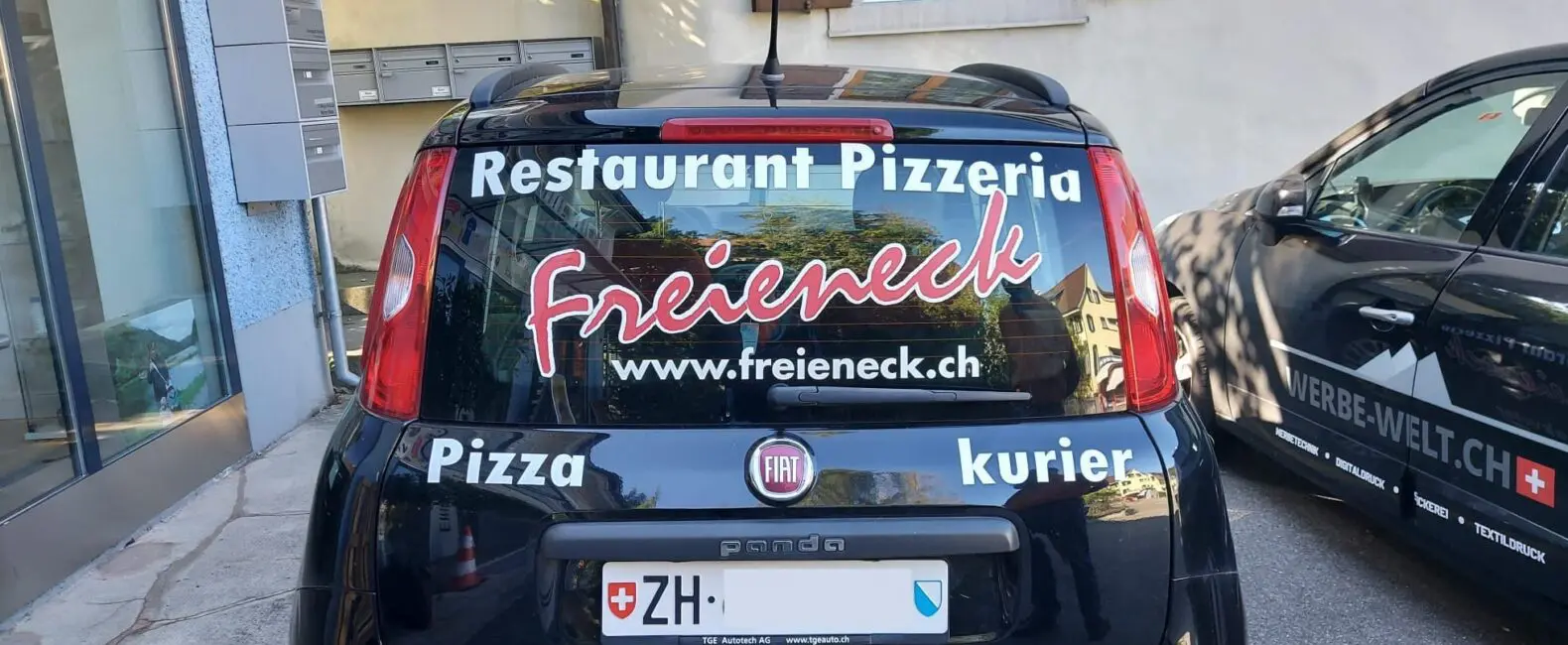 Auto- & Fahrzeugbeschriftung Pizza